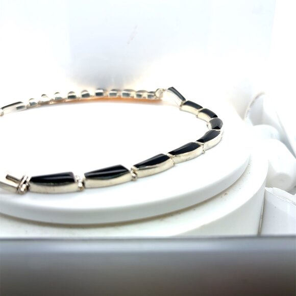 Necklace - Picture 2 of 7